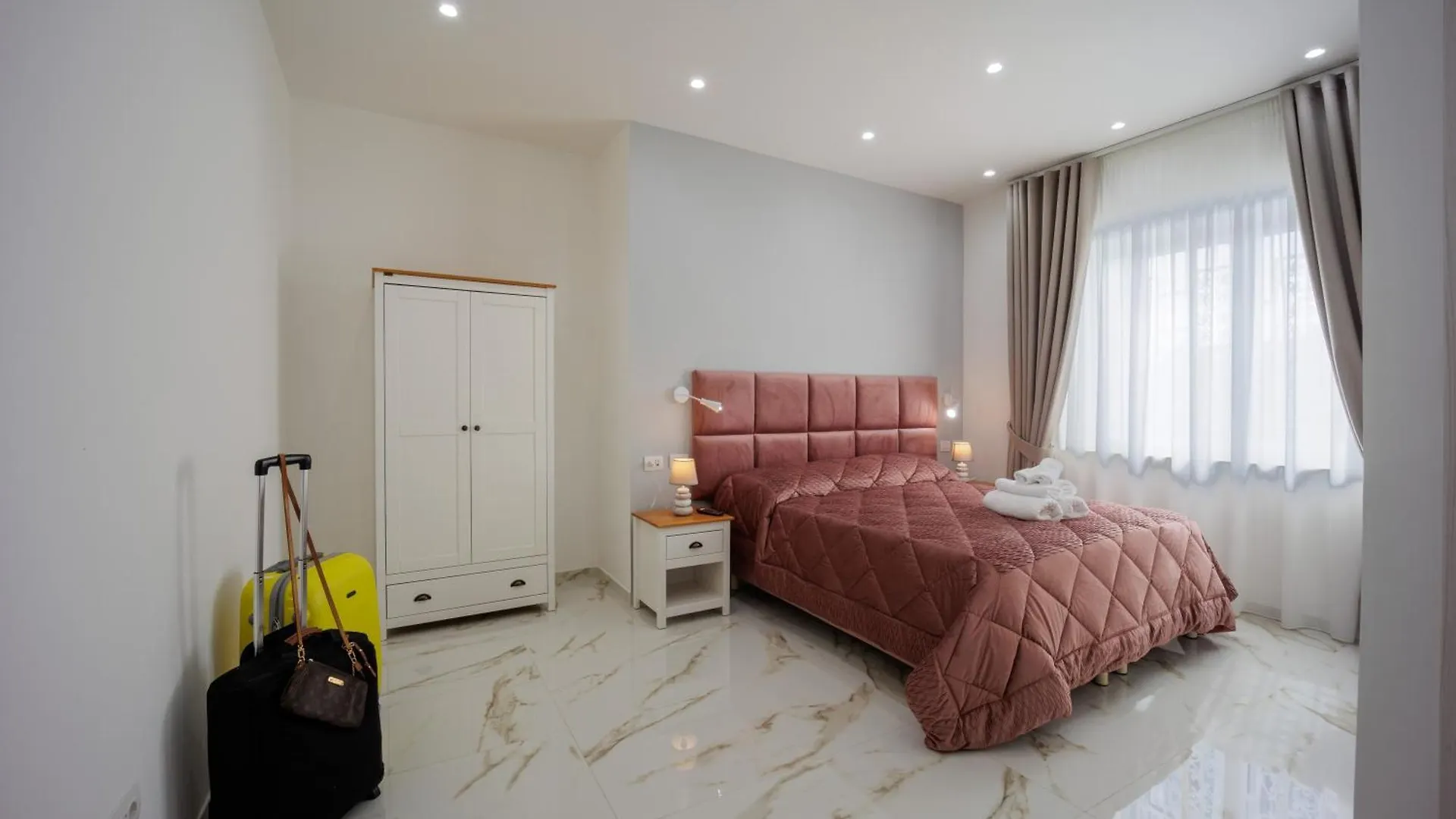 Reddimus Guest House Napoli 0*,
