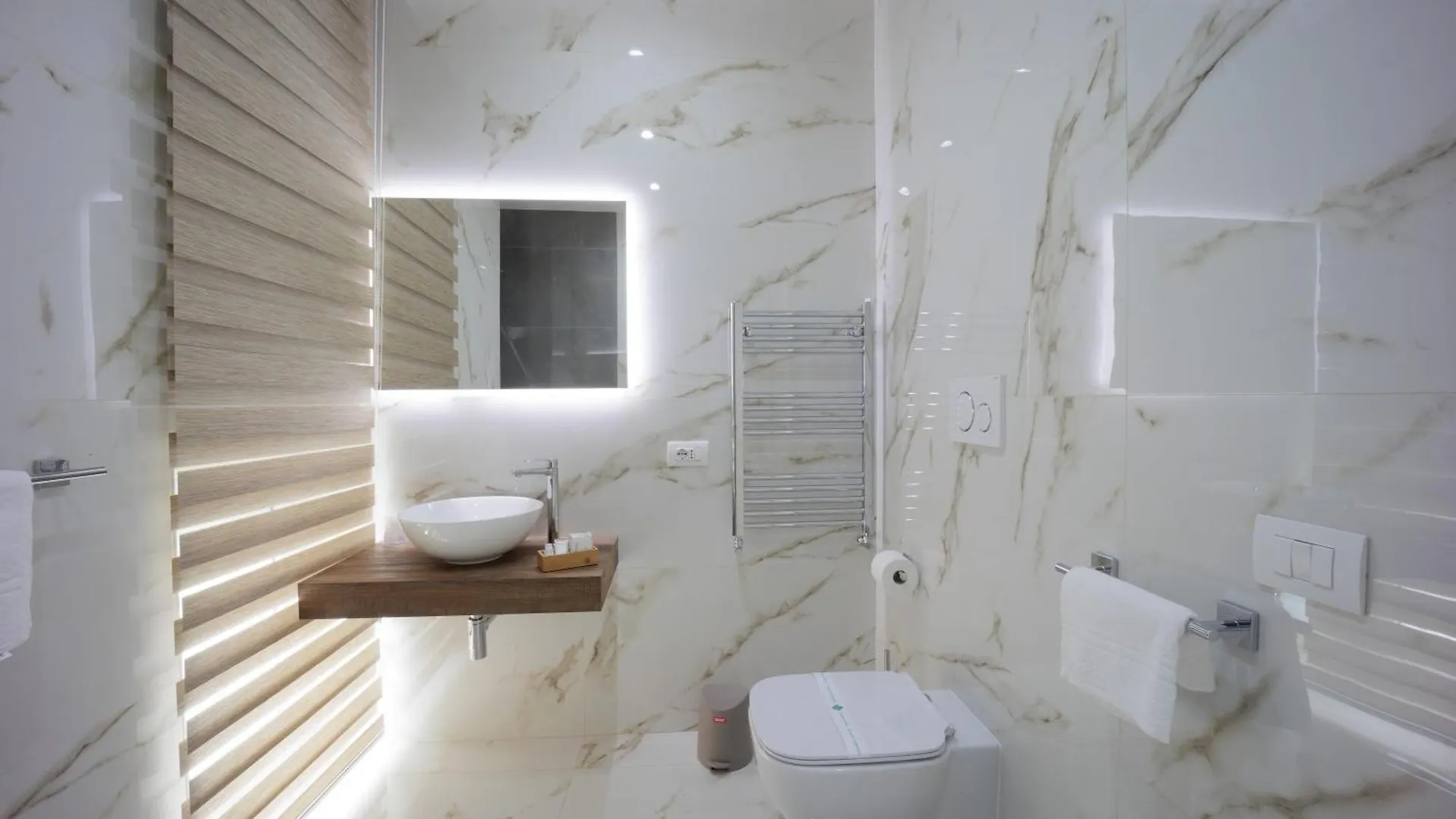 Reddimus Guest House Napoli 0*,