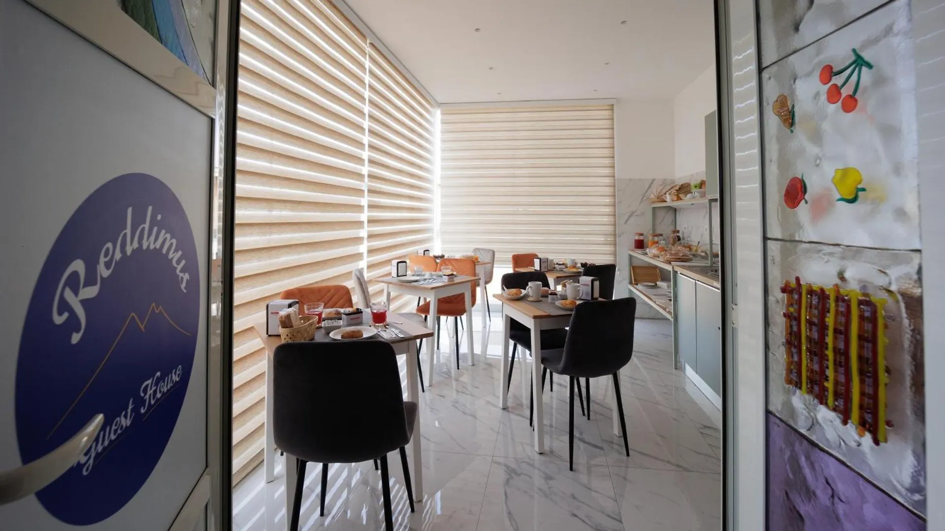 Bed & Breakfast Reddimus Guest House Napoli Italia